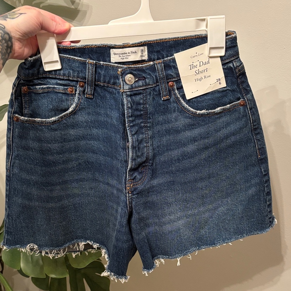 Abercrombie curve love shorts